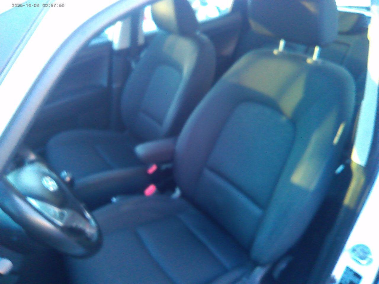 Hyundai ix20 2011 — photo 10