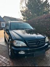 Mercedes-Benz Mercedes Benz ML 400 CDI V8 Turbodieselmotor - Mercedes-Benz ML 400 mit Diesel-Antrieb