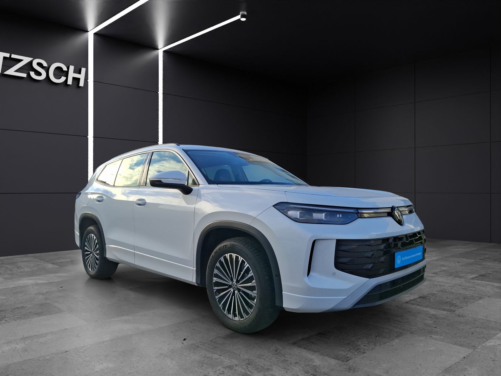 Fahrzeugabbildung Volkswagen Tayron TDI Life DSG 4M LED AHK Navi AID ACC RFK