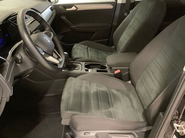 Touran Comfortline R-Line Black Style 1,5 TSI 11