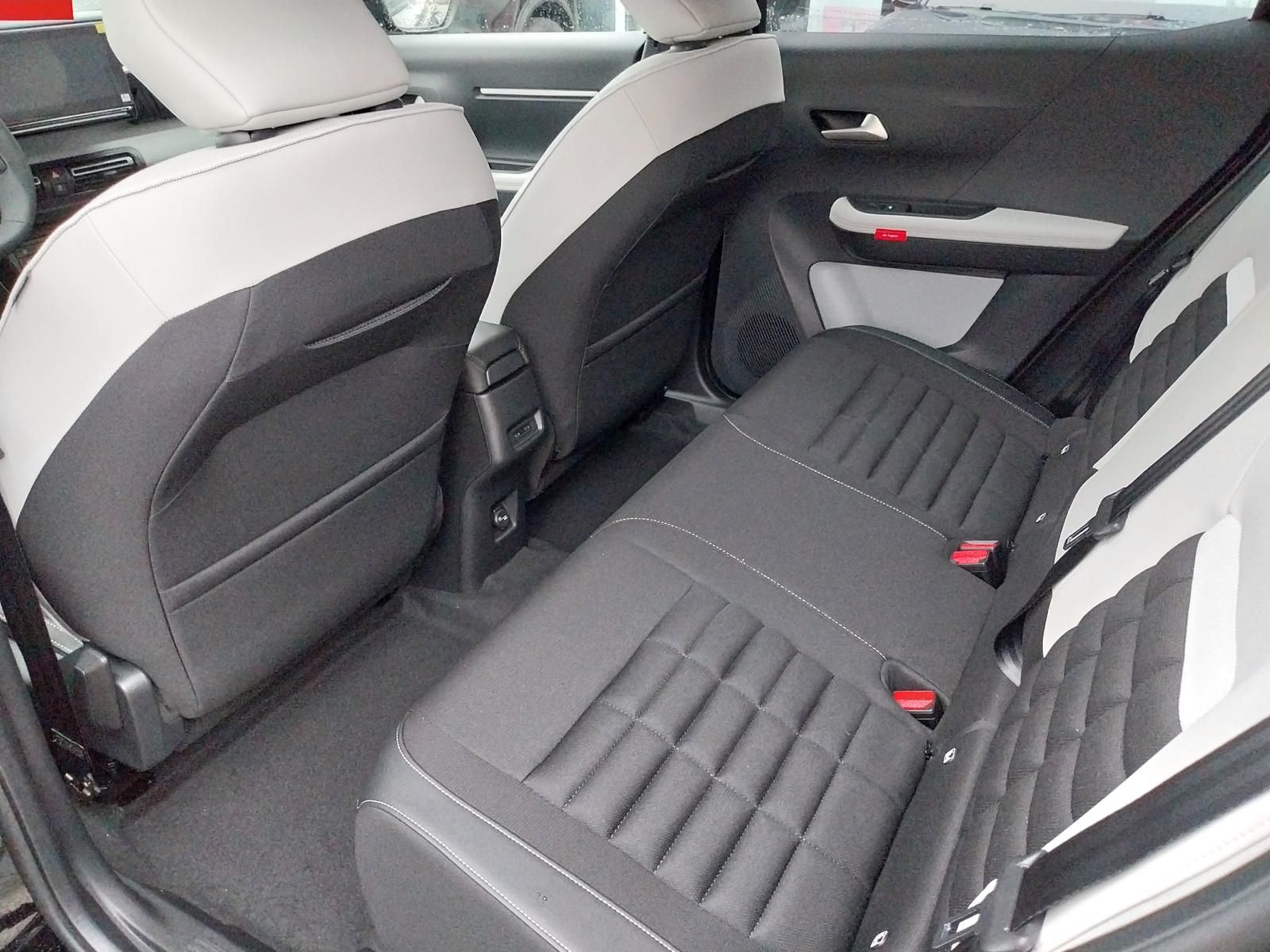 Citroën ë-C3 Aircross - Bild 13