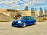 Renault Clio V6 - Renault Clio mit Benzin-Antrieb: Sportwagen