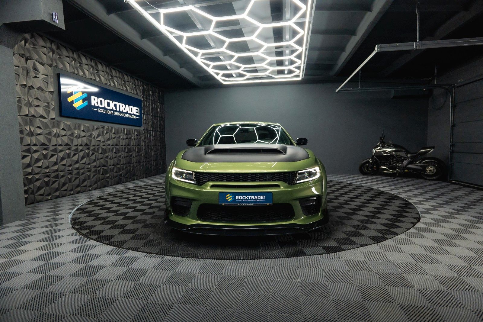 Fahrzeugabbildung Dodge Charger 6.4 V8 SRT 392 SCATPACK SWINGER WIDEBODY
