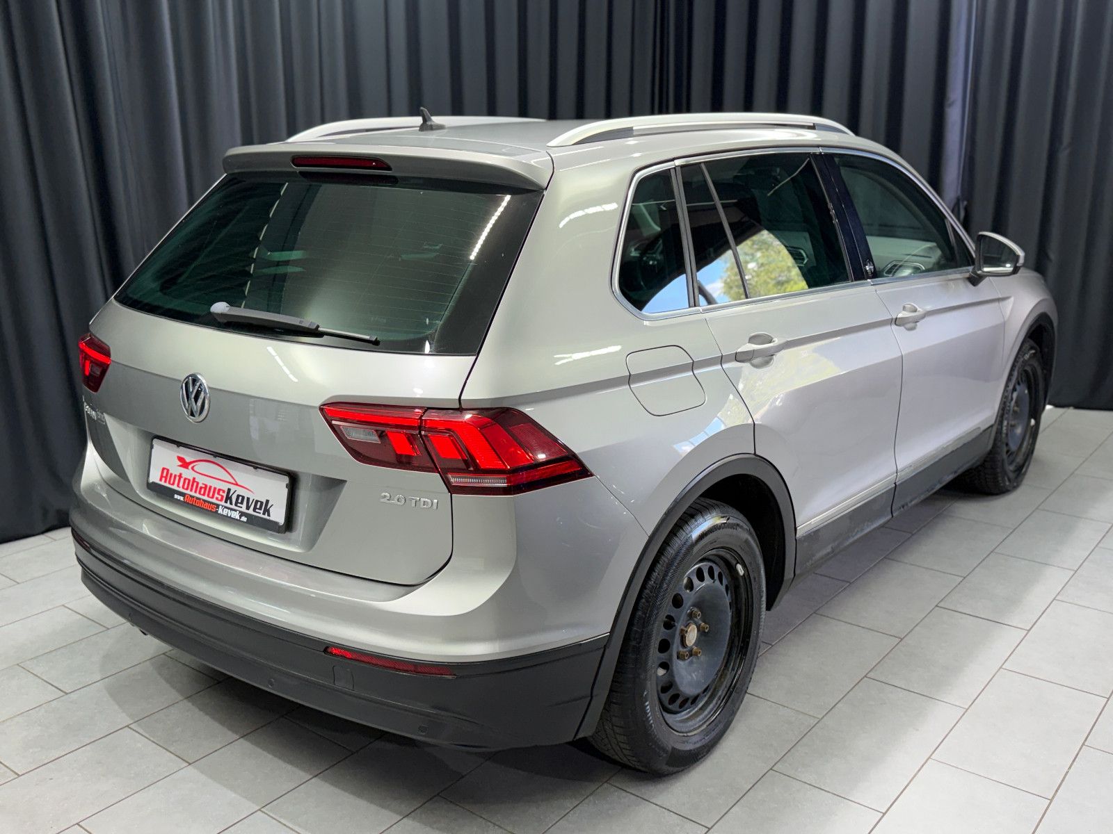 Fahrzeugabbildung Volkswagen Tiguan Sound |AUTOMATIK|DSG|PDC