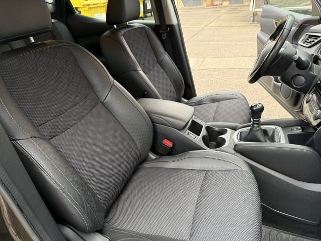Fahrzeugabbildung Nissan Qashqai 1.6 DIG-T Tekna 6MT Allwetter*AVM*Shzg