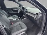 Volvo XC 40 B3 Benzin Core+Standheizung+Elektr.Fahrers - Volvo: B 40