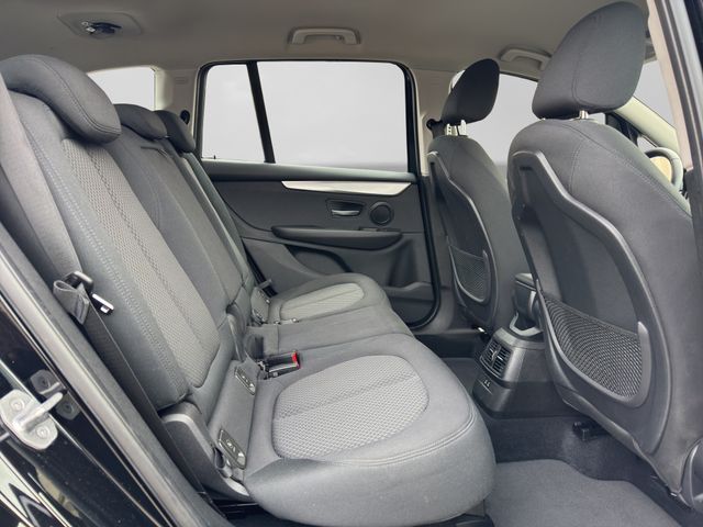 Fahrzeugabbildung BMW 218i Gran Tourer Automatik+LED+Kamera+Navi+DAB