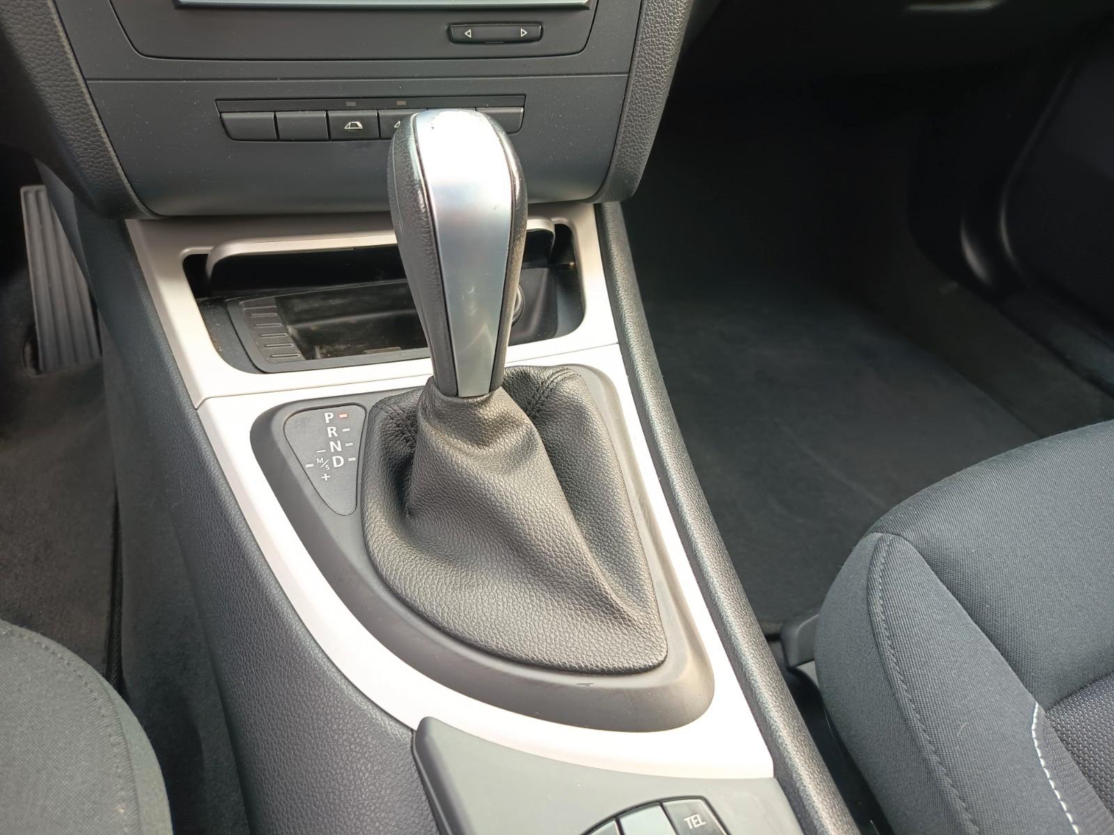 BMW 118 Baureihe 1 Cabrio 118i Automatik