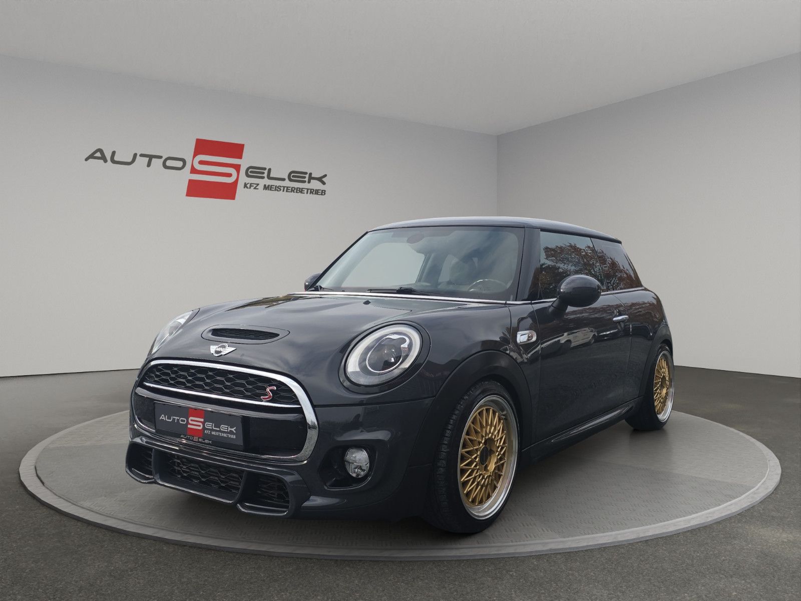 Fahrzeugabbildung MINI COOPER S Mini John Cooper Works Harman-Kardon