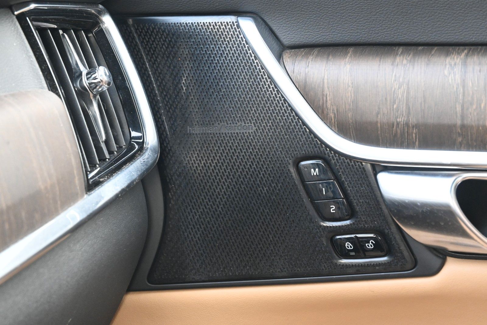 Fahrzeugabbildung Volvo V90 B4 D Plus Bright*STDHZG*360°*PANO*ACC*AHK