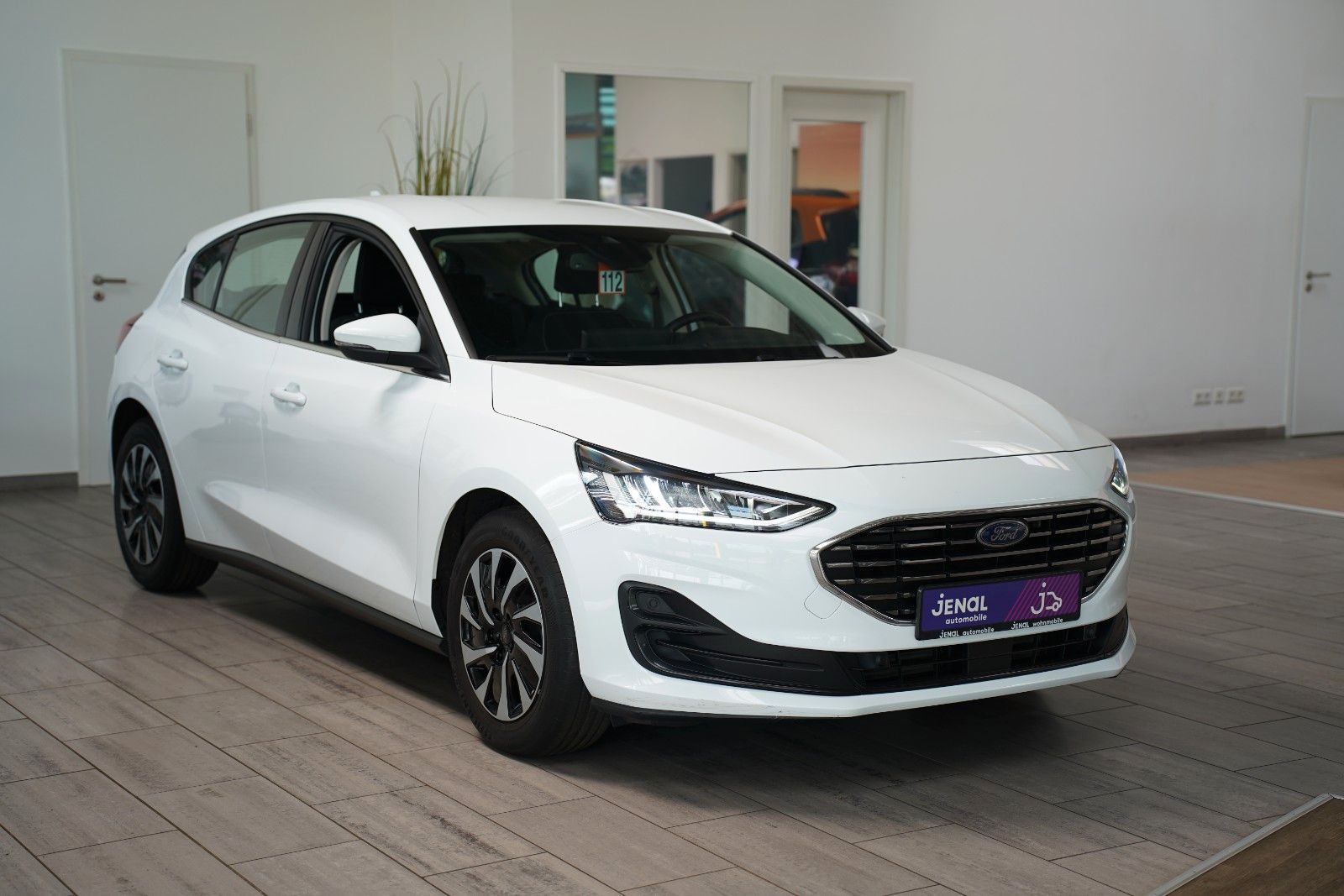 Fahrzeugabbildung Ford Focus Titanium Hybrid, Winter P,. AK  PP vo+hi