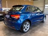 Audi A1 Sportback sport *1.HAND*BI-XENON*NAVI*PDC* - Audi A1 mit Benzin-Antrieb