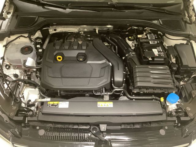 Golf Life 1,5 l eTSI 96 kW DSG Standheizung, SH