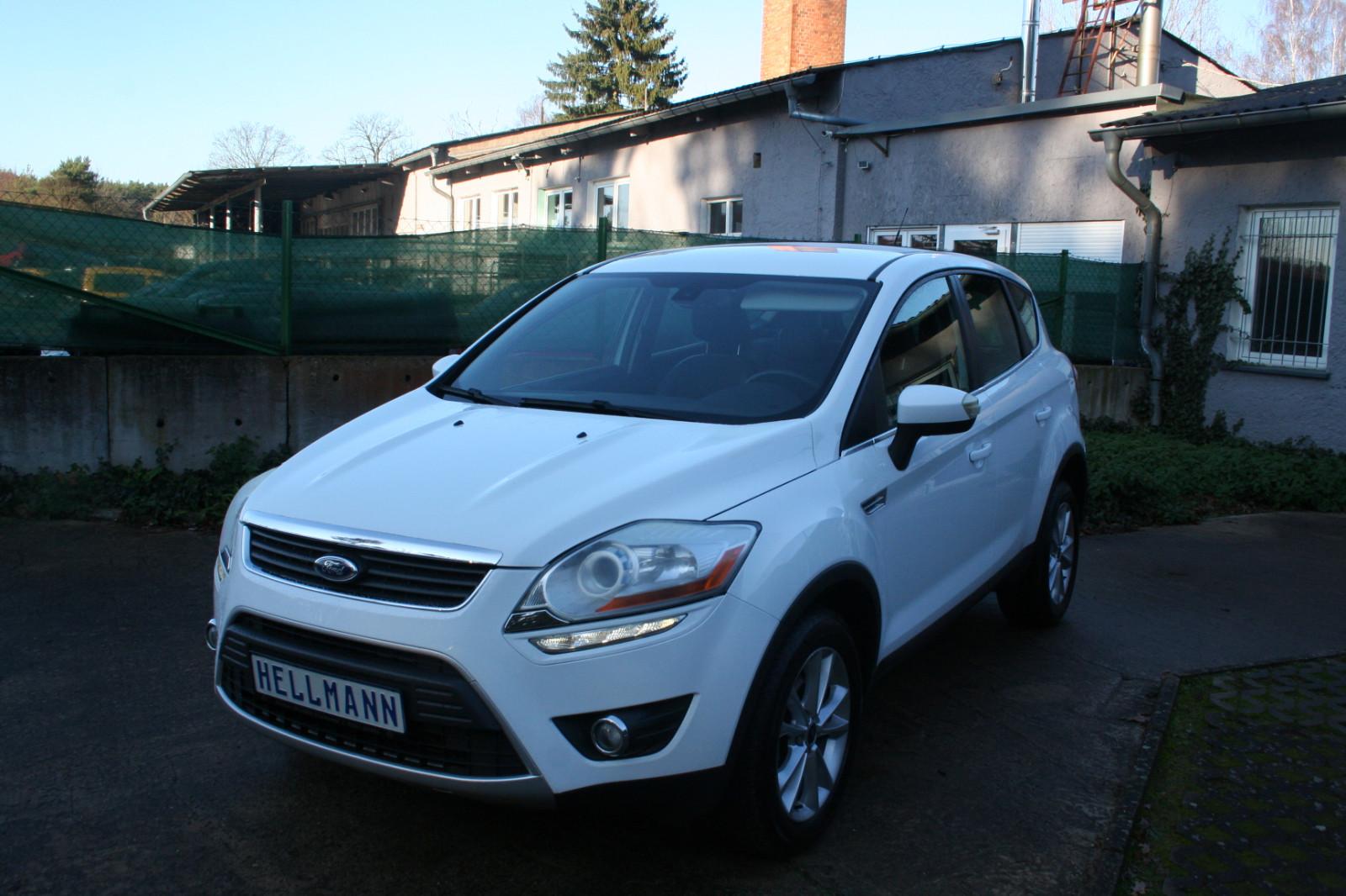 Ford Kuga Titanium ALLRAD + AHK / Ganzjahresbereifung
