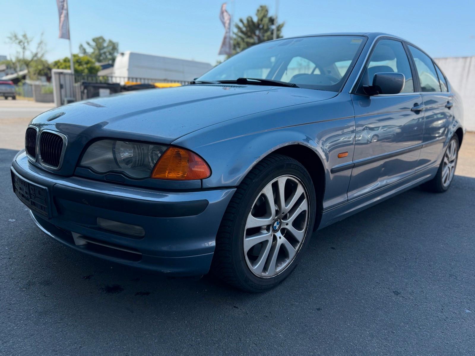 BMW 330i*Schiebedach*Xenon*Klimaautomatik*