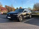 Volkswagen Touareg 3.0 V6 TFSI 250kW 4MOT Tiptr. R-Line - gebrauchte VW Touareg aus dem Jahr 2024