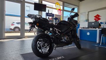 Suzuki GSX-S 1000GX HausAktiontion