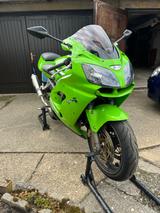 Kawasaki ZX9R - Offers