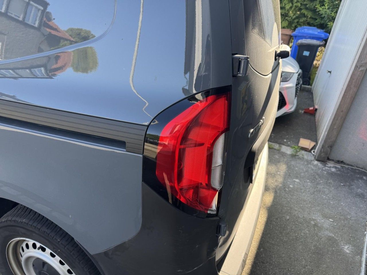 Fahrzeugabbildung Mercedes-Benz Citan Kasten 112 CDI standard (420.633)