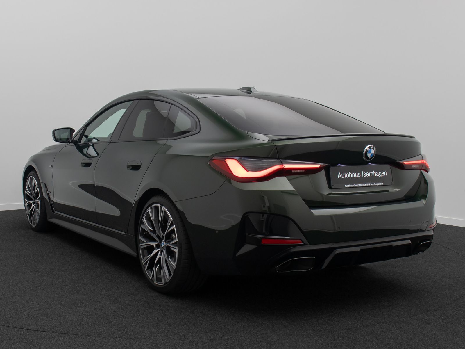 Fahrzeugabbildung BMW M440i xD Gran Coup&eacute; HUD H/K Laser Kamera DAB 20"