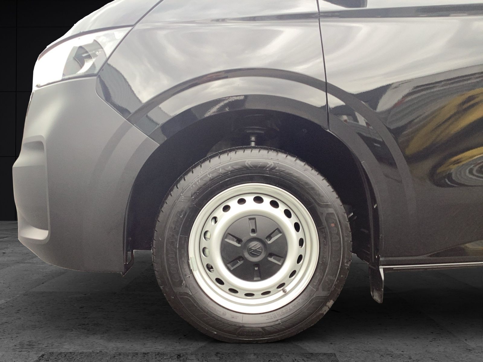 Fahrzeugabbildung Volkswagen T7 Transporter Kasten TDI 81 kW KR PDK LANE ASSI