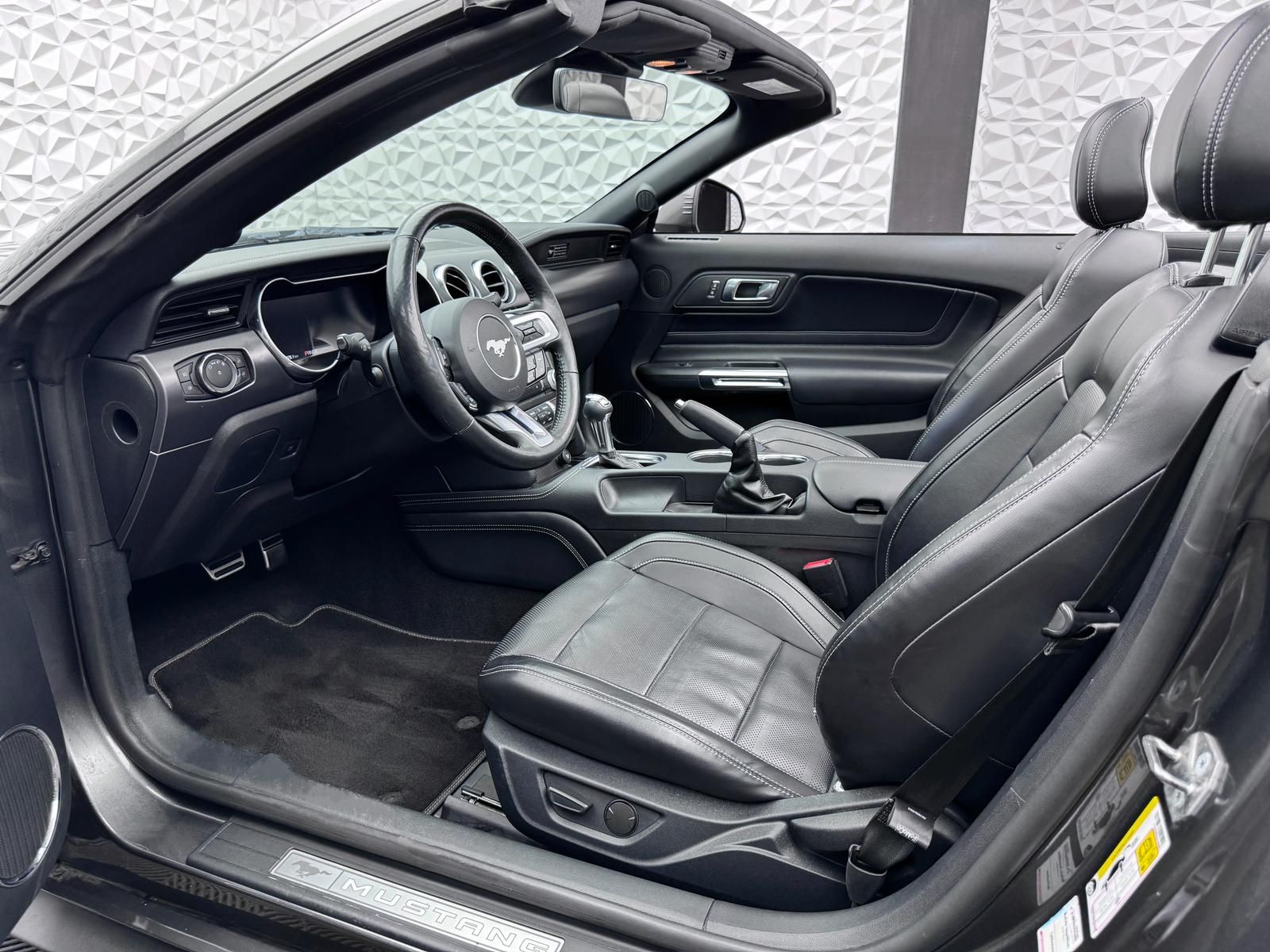 Fahrzeugabbildung Ford GT 5.0 CONVERTIBLE/B&O/KLAPPEN-AGA/55YEARS-EDIT
