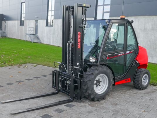 Manitou MC 30-4 D K ST5 S1