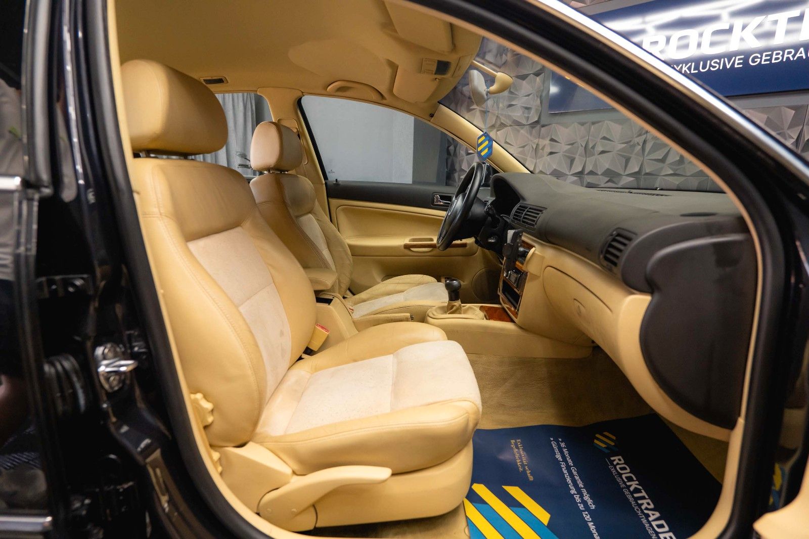 Fahrzeugabbildung Volkswagen Passat 2.0 Highline | Alcantara | Xenon | MP3