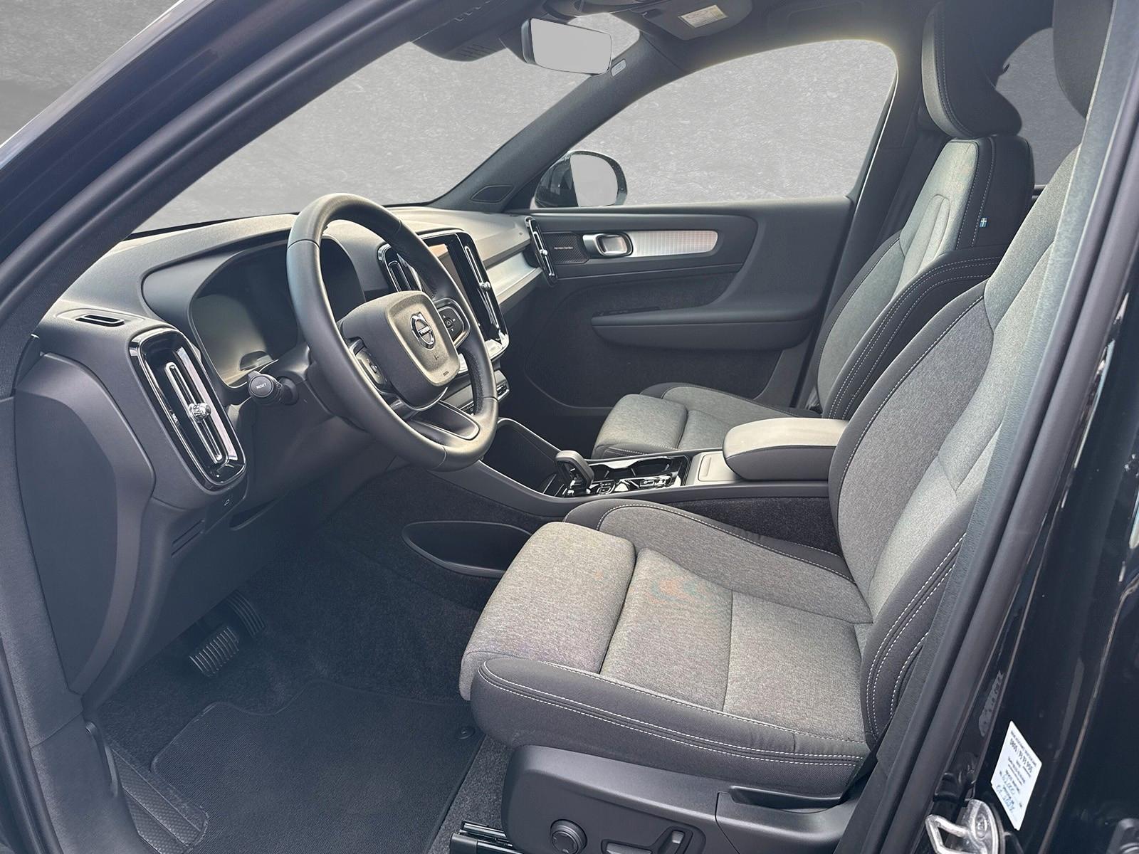 Volvo XC40 B3 Plus Black Edition  ACC BLIS LED