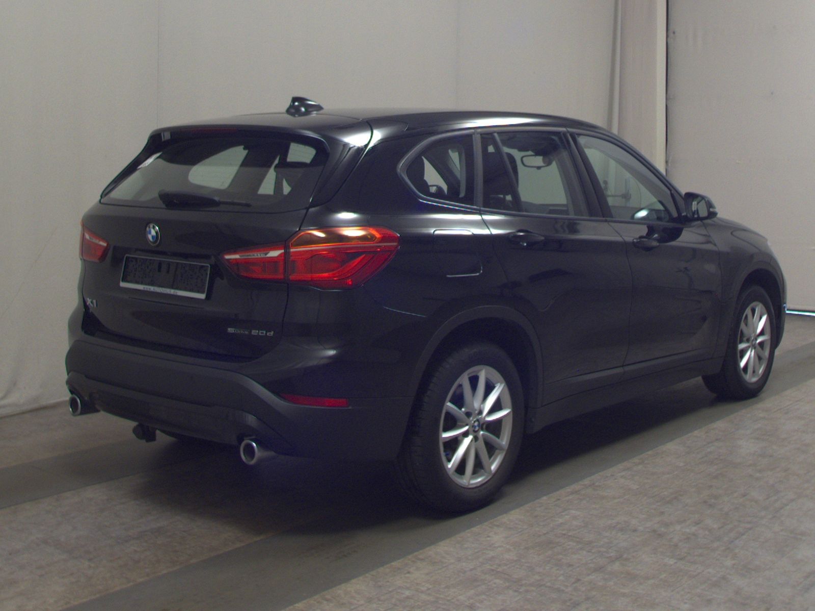 BMW X1 sDrive20d Advantage Navi ACC AHK RfK Shz PDC foto 4
