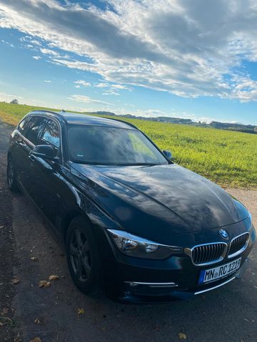 BMW 318d Touring Luxury Line 