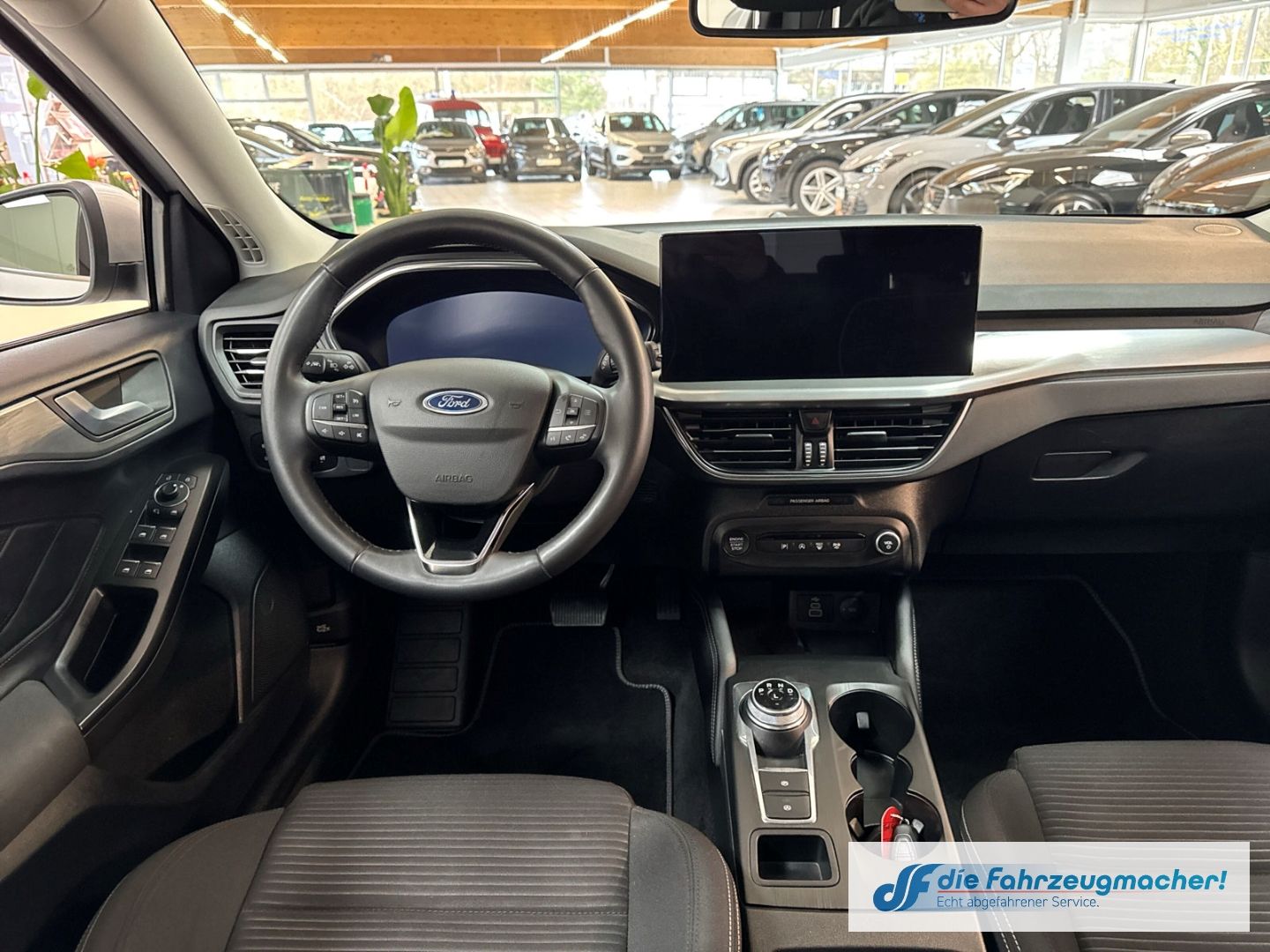 Fahrzeugabbildung Ford Focus Turnier Titanium X Navi Digitales Cockpit