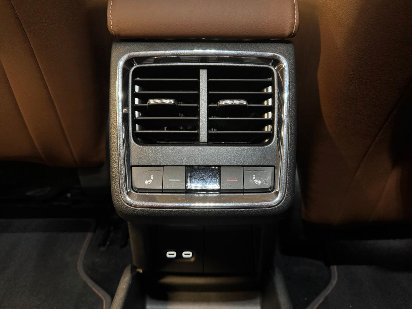 Skoda ENYAQ 80X ecoSUITE 195KW*HUD*AHK*360*MATRIX*WÄPU