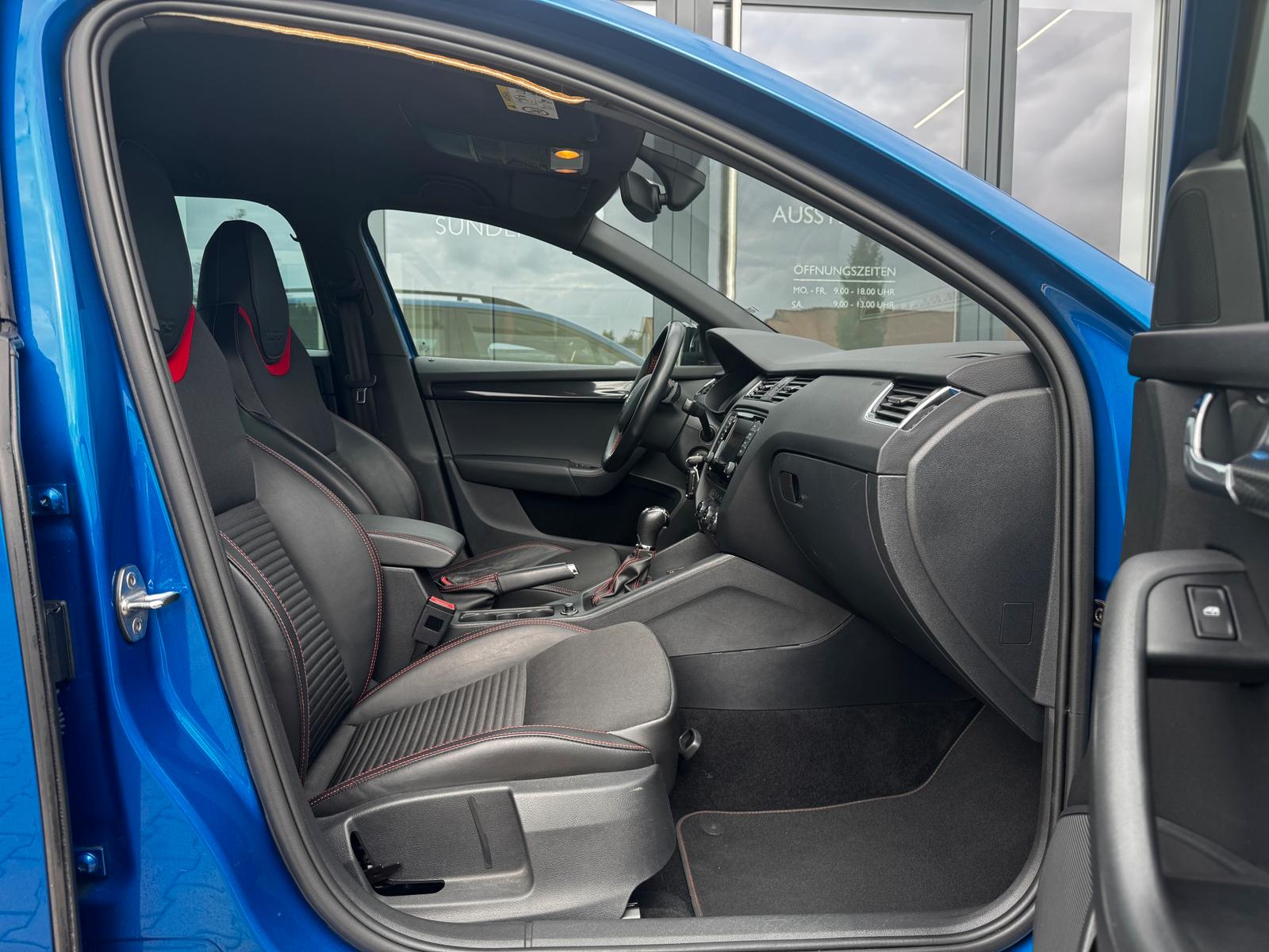 SKODA OCTAVIA - RS - 2.0 TSI 220 CV - XENON - CARPLAY - BVA - PACK SPORT