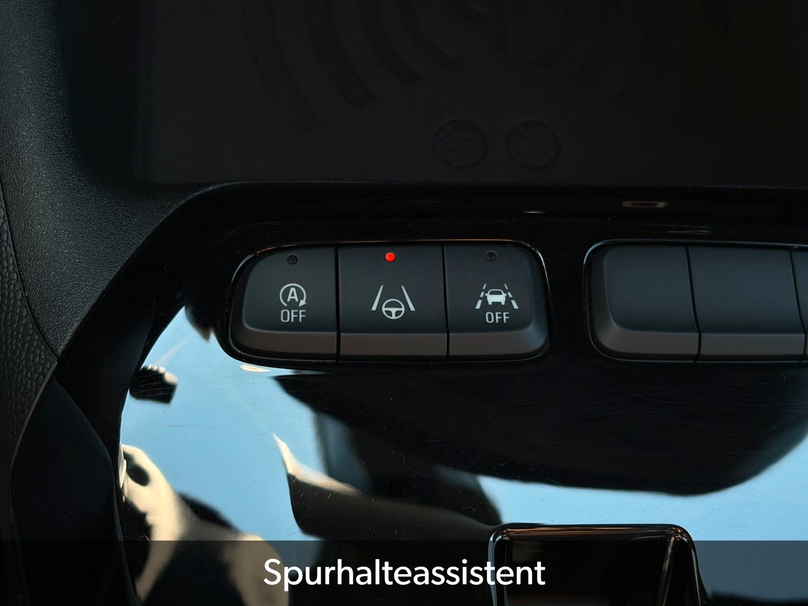 Fahrzeugabbildung Opel Corsa F GS 1.2 Turbo LED CAM PDC LHZ SHZ CarPlay