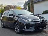 Toyota Auris Touring Sports Hybrid Design Edition - Toyota Auris: Design Edition