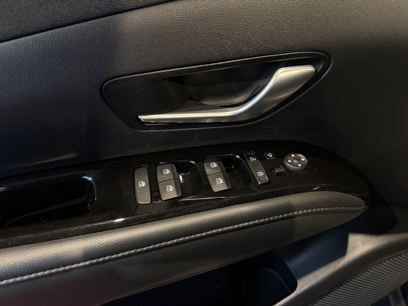 Fahrzeugabbildung Hyundai TUCSON Prime Mild-Hybrid AHK PANO 360° LEDER