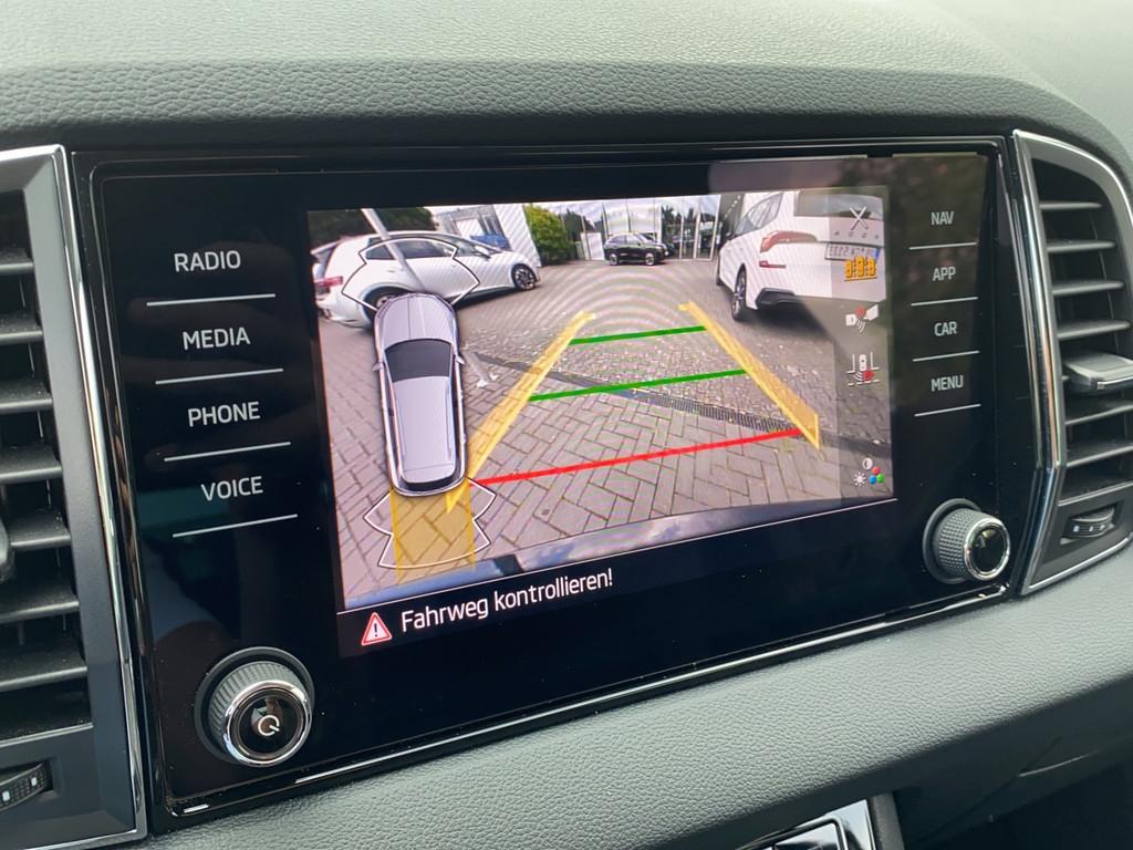Skoda Karoq 1.5 TSI Selection DSG Navi+RFK+PDC+LED+SHZ