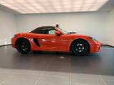 Porsche Boxster Modelljahr 2021 - Porsche mit Benzin-Antrieb: Orange, Cabrio