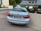 BMW 730 d. LED/ H-UP/ AHK/ Fern-Parken/ S-Close/ - BMW 730: D