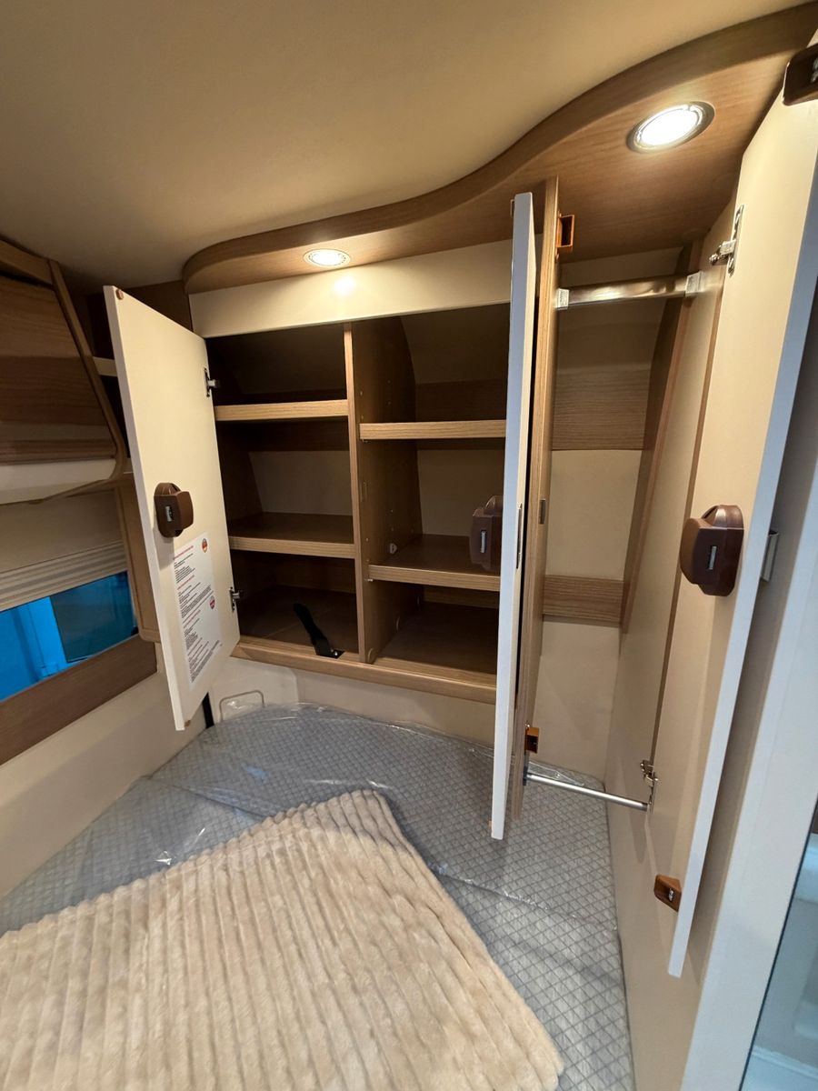 Fahrzeugabbildung Malibu Van compact 540 DB MJ26