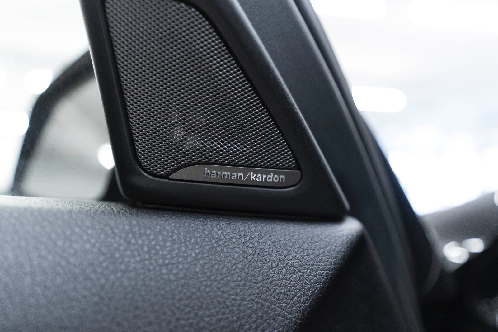 Fahrzeugabbildung BMW 550I Xdrive M-Performance HUD LED KAM NAV H&K