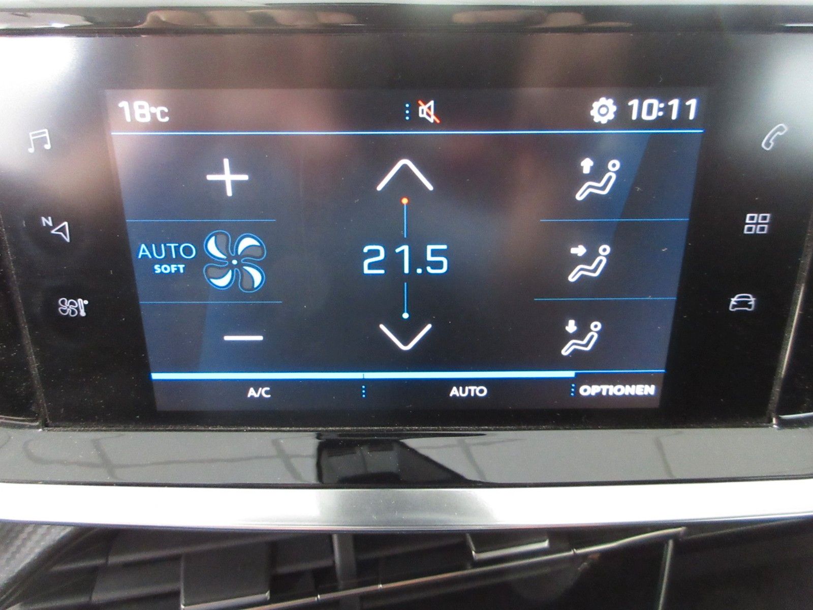 Fahrzeugabbildung Peugeot 2008 Active LED/NAVI/PDC/ALU/TEMPO