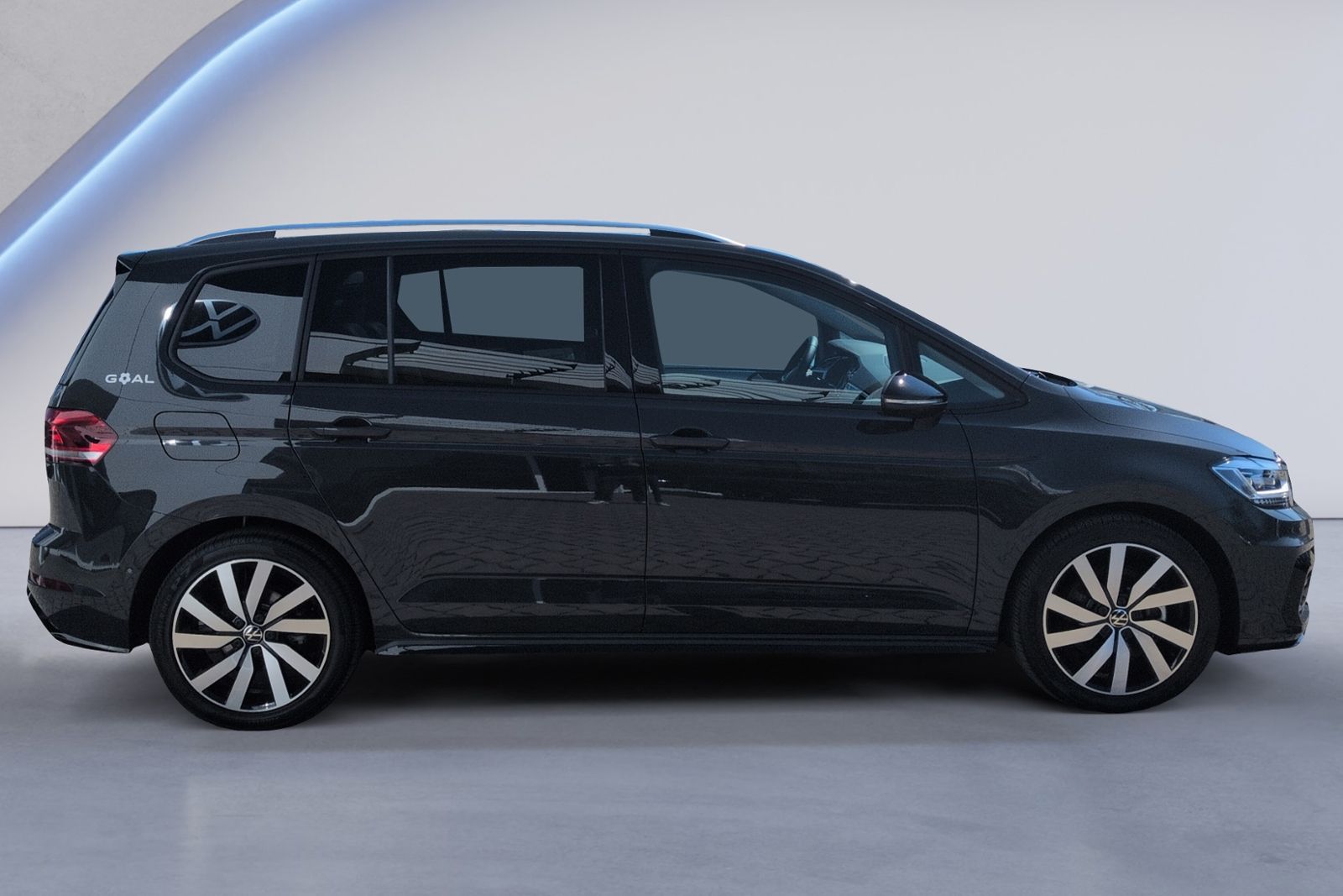 Touran 1.5 TSI DSG R line PANO+RFK+7SITZE+AHK+