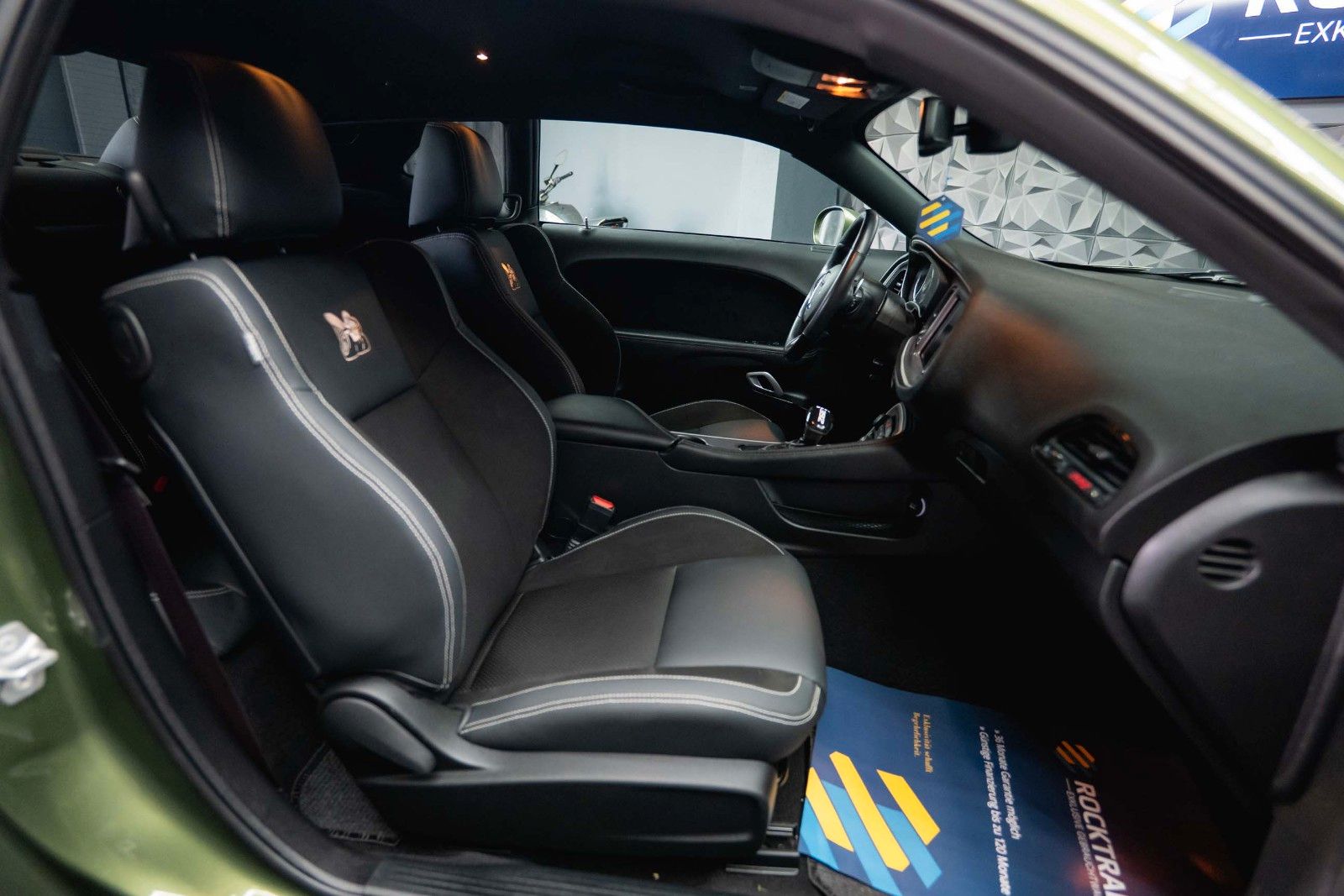 Fahrzeugabbildung Dodge Challenger 6.4 V8 SRT 392 R/T SCAT PACK WIDEBODY