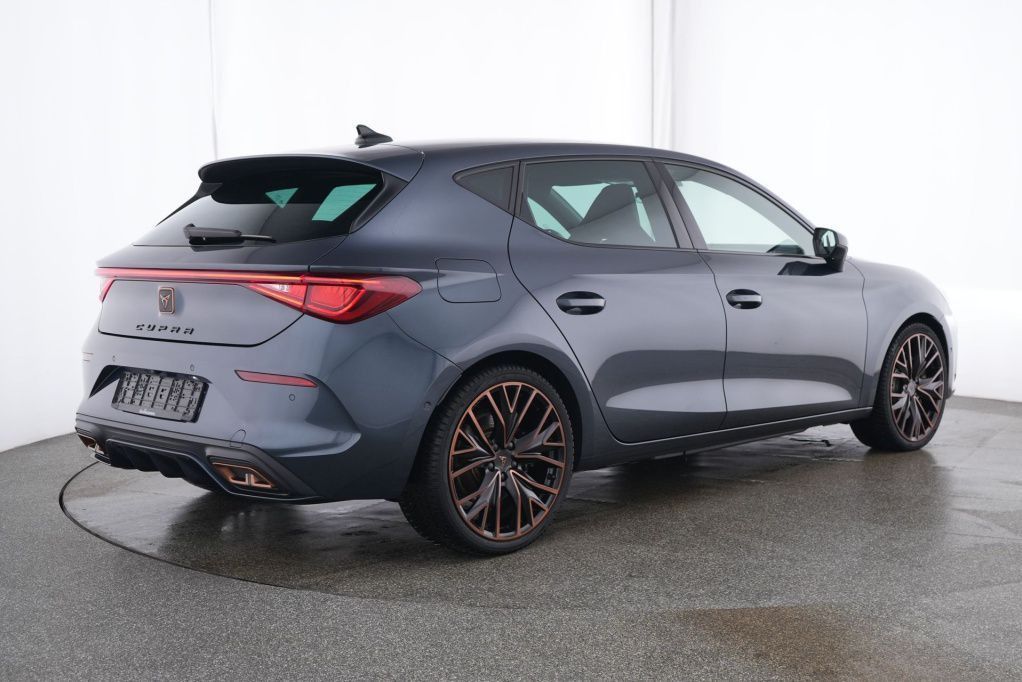 Cupra Leon 1.4 TSI e-HYBRID 180kW Tempo*PDC*RFK*Klima