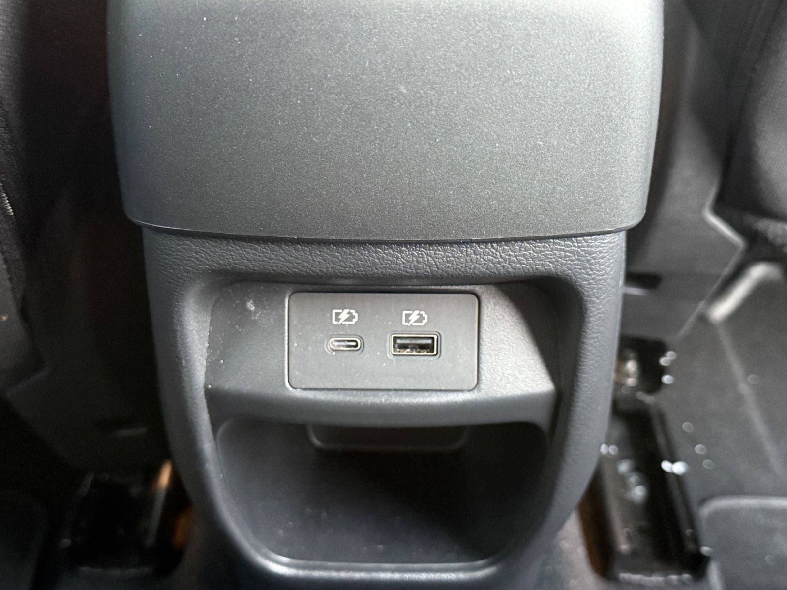 Fahrzeugabbildung Nissan Juke N-Connecta - Winterpaket, CarPlay/Android