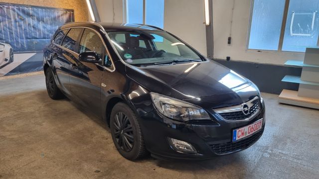 Opel Astra J Sports Tourer Sport *2. Hand*Scheckheft*