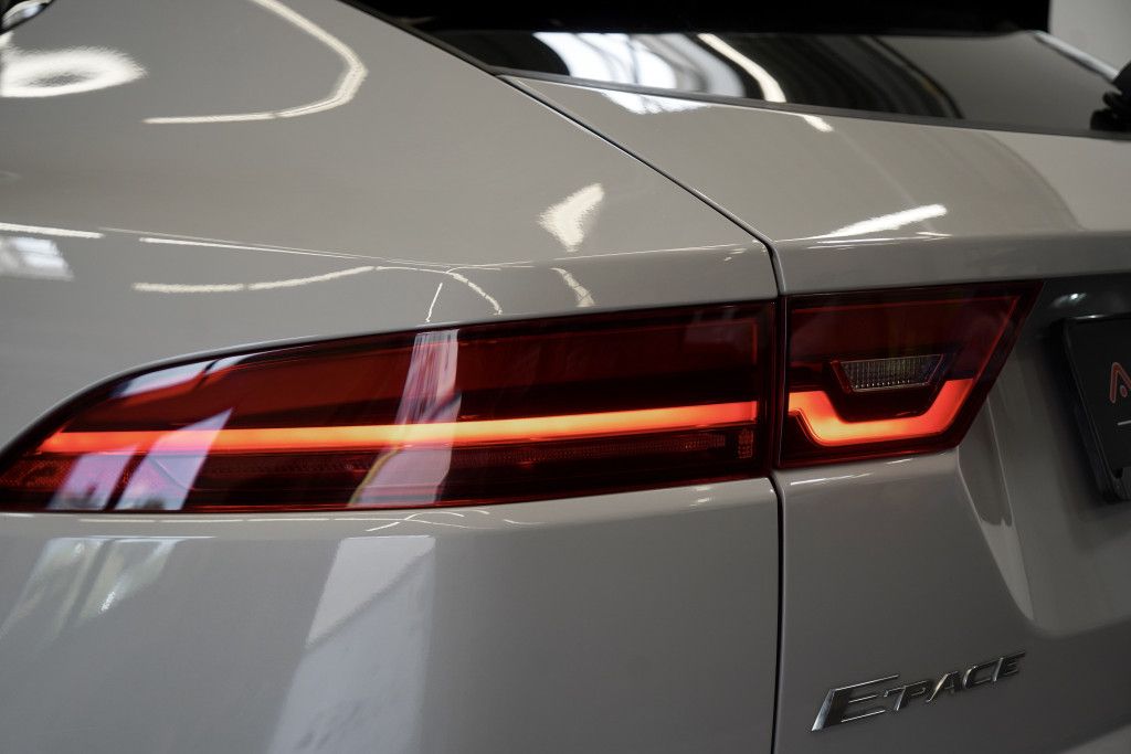 Jaguar E Pace