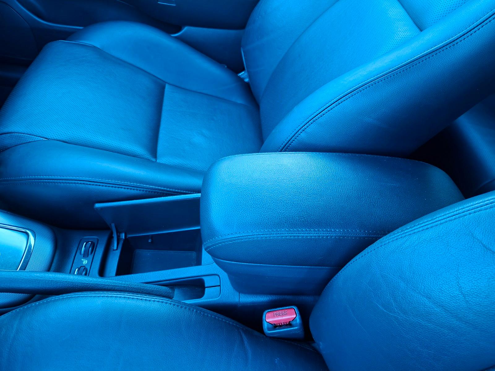 Toyota Avensis 2004 — photo 11